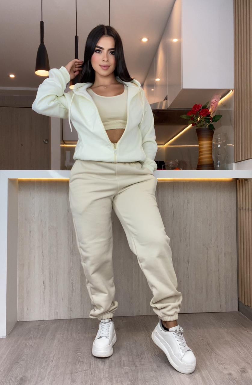 Conjunto De Sudadera Love 3 Prendas