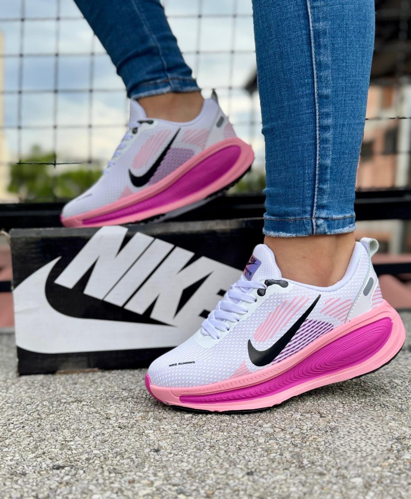 Tenis Nike Zoom Vomero Plus Blanco Rosa Dama